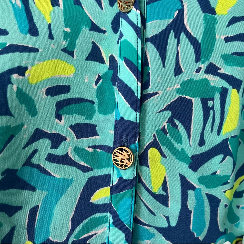 NWOT Lilly Pulitzer Silk Button Down Tank Top size Large in Blue Floral - Picture 8 of 11